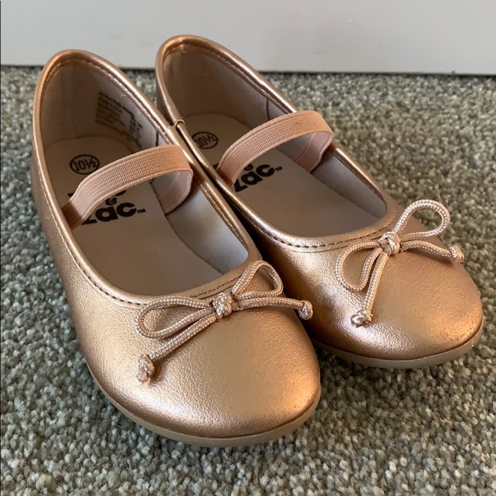 Zoe & zac rose gold slip on shoes